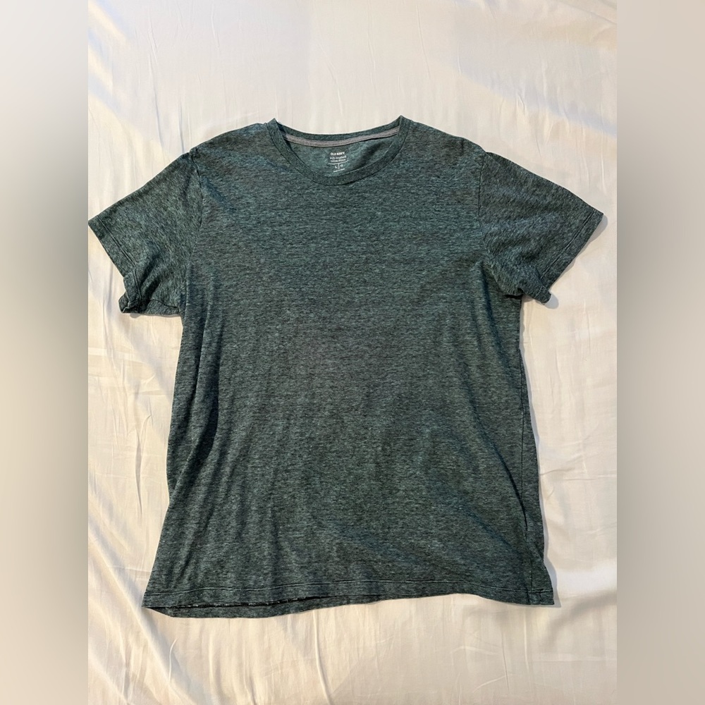 Men’s large green old navy tee